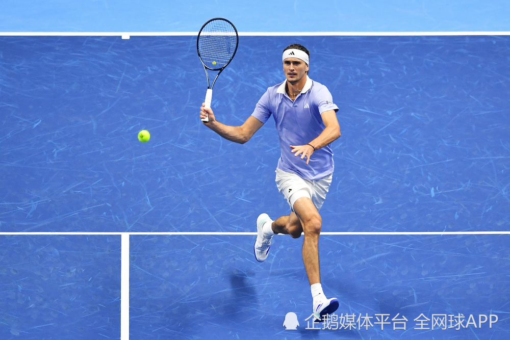 ATP总决赛逆转美网，兹维列夫刷新纪录