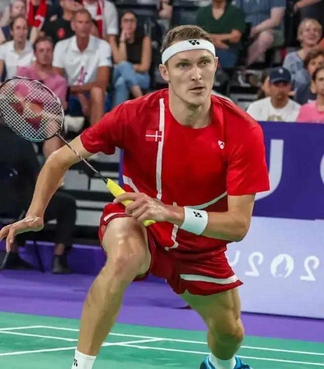 泰国队轻取马来西亚队，安赛龙统治全场