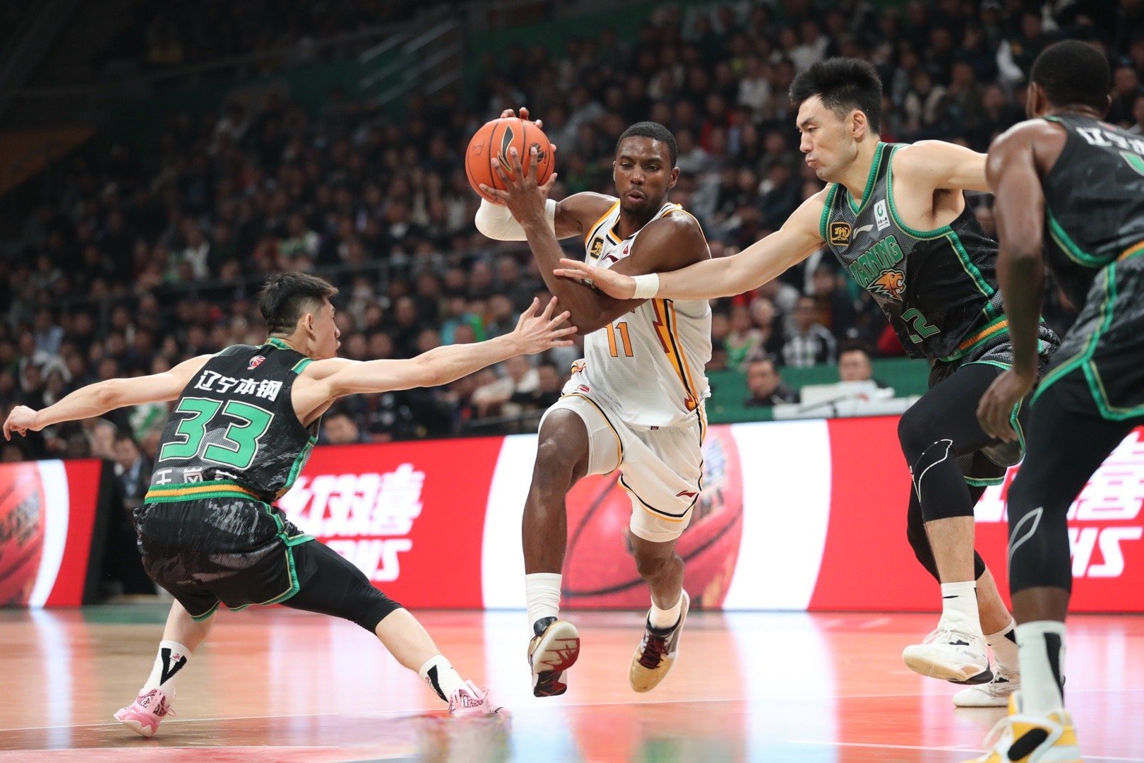 山西队力克江苏队，欧文点燃赛场