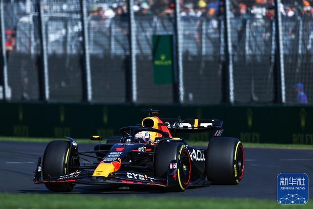 威廉姆斯轻取梅赛德斯,周冠宇带队取胜 威廉姆斯轻取梅赛德斯,周冠宇带队取胜