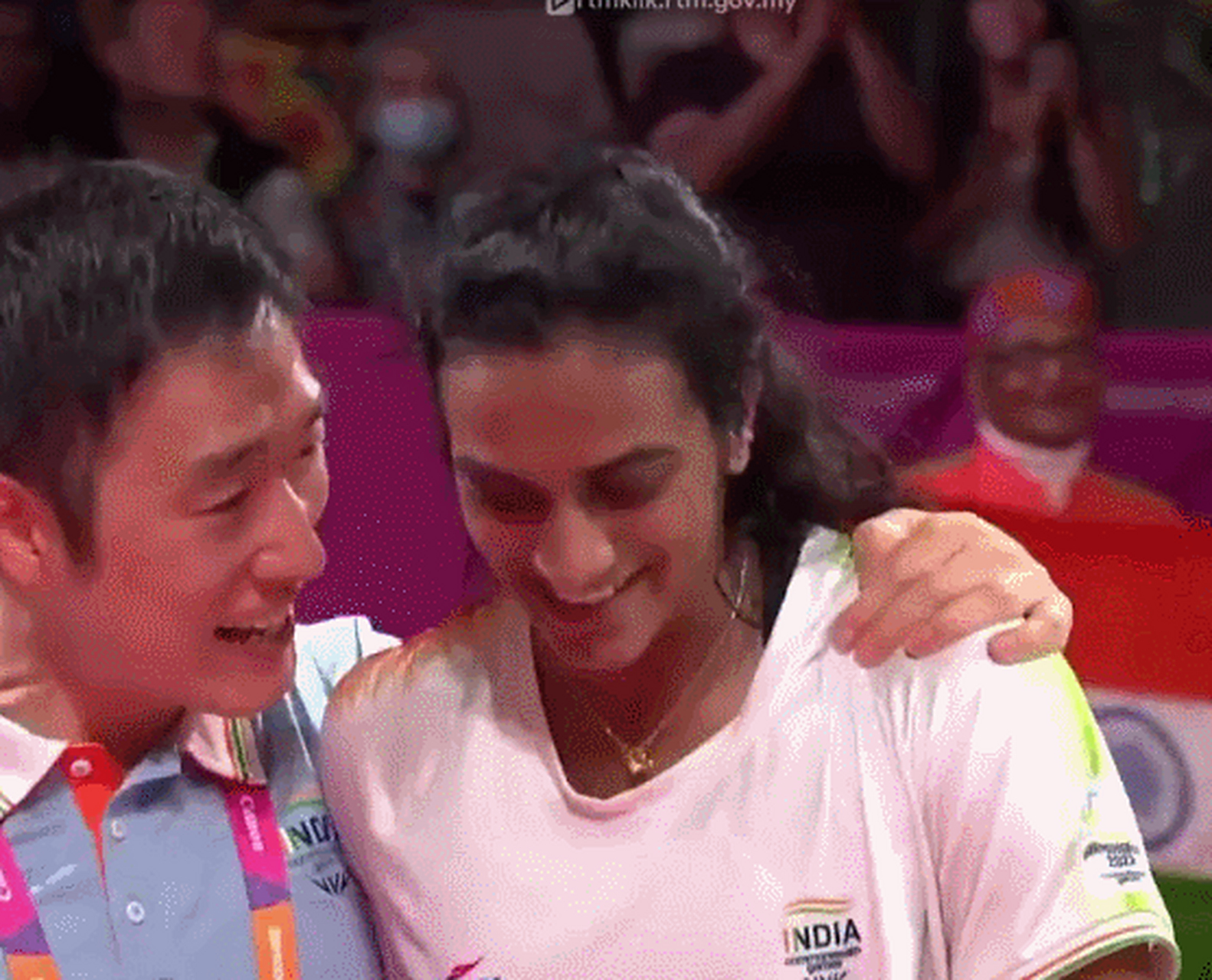 韩国羽毛球队力克法国羽毛球队，辛杜统治全场