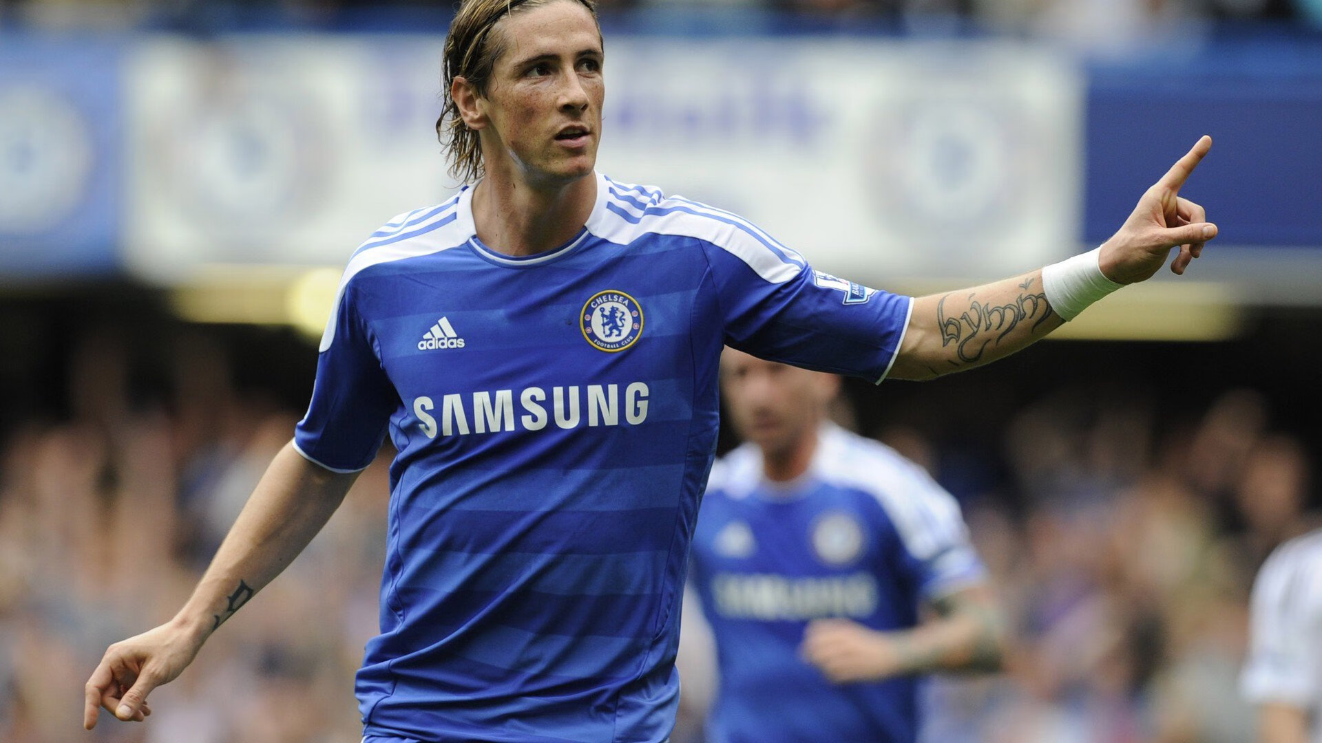 跨界奇迹，当足球的翻盘精神驶入F1赛道—巴尔韦德的雷恩式揭幕战统治