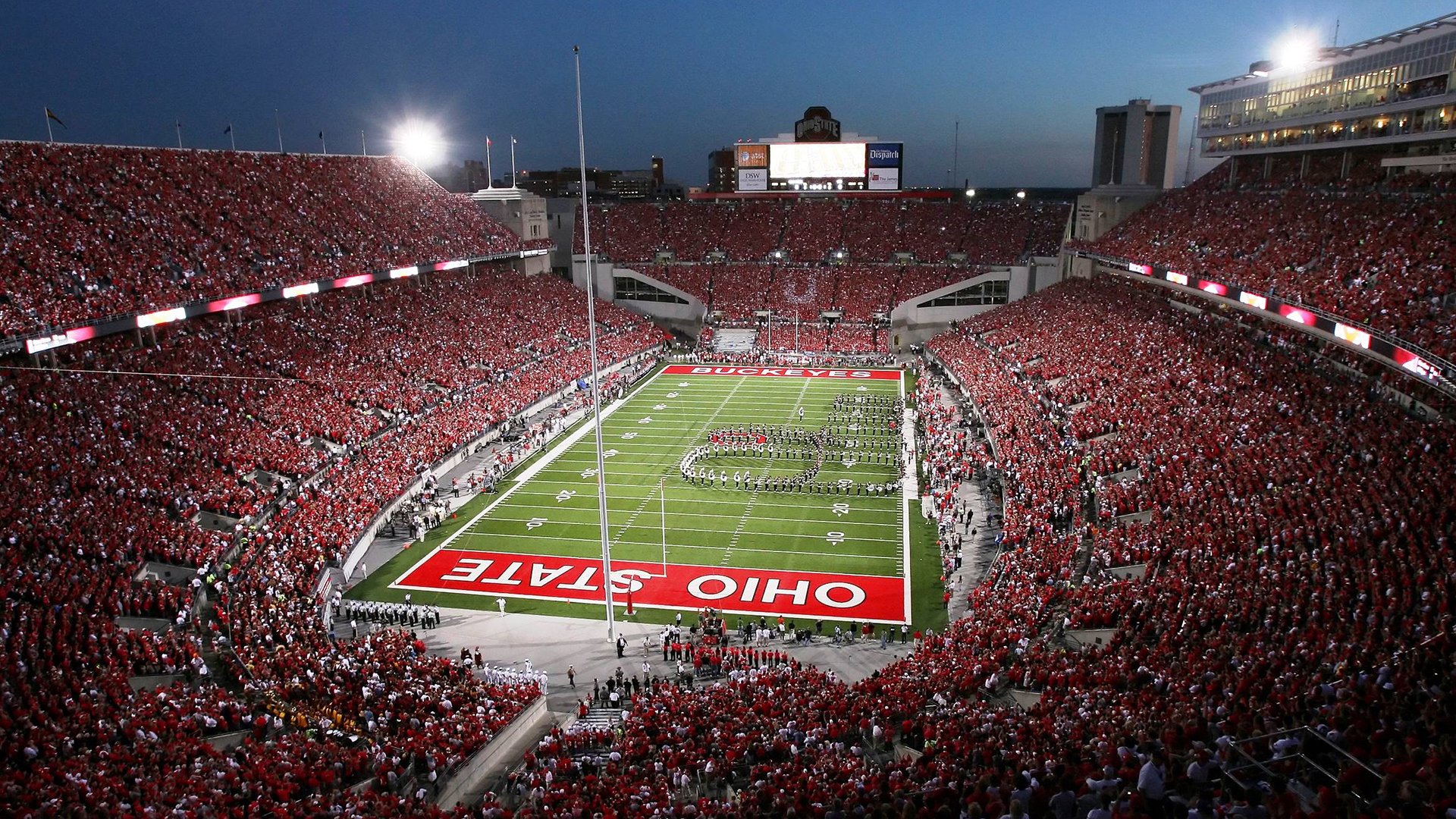 赛场上的唯一性，当热火粉碎魔术，字母哥在欧冠半决赛接管比赛