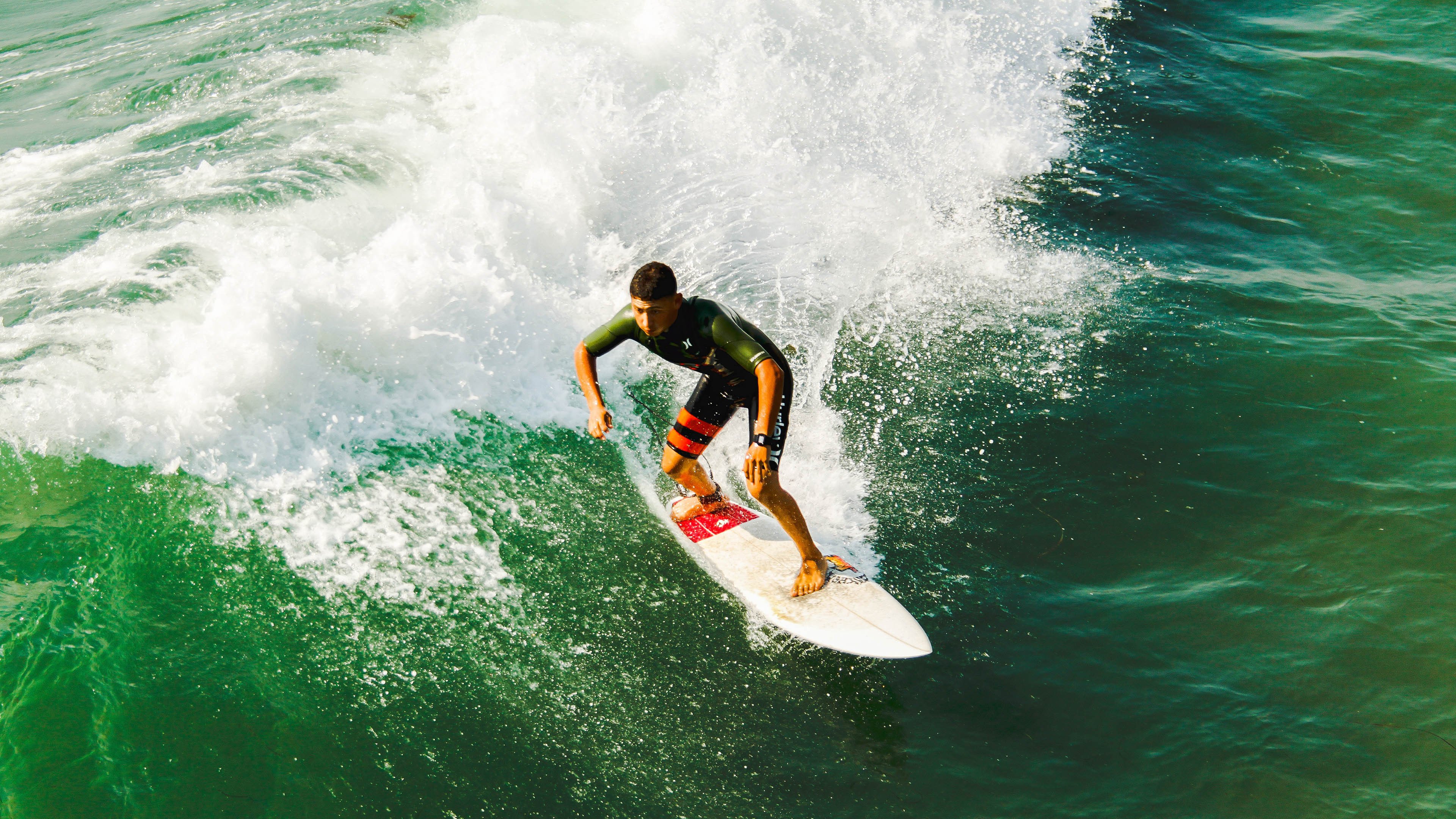 开云体育在线-年度焦点之战，公牛关键战突围篮网，改写东部格局